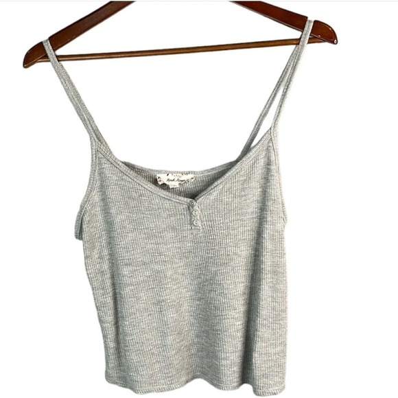 PINK ROSE Grey Waffle Knit Cropped Tank Top Flowy Decorative Buttons Size M - Picture 2 of 10